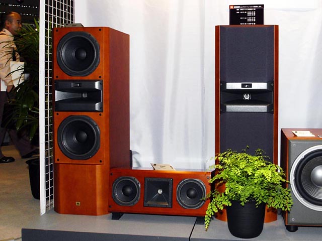 JBL S3800 사진입니다.
