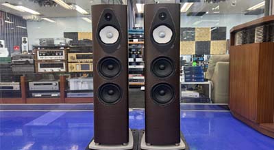 Sonus Faber(소너스파베르)Sonetto V G2 매장에 전시 되었습니다.